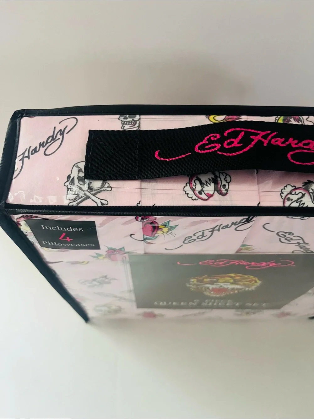 Ed Hardy Pink Queen Size Sheet Set DEH Bunny Skull & Crossbones Heart Flower Bat